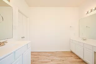 1010 High Ridge Dr, Friendswood, TX 77546 - Photo 20