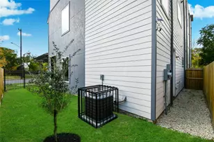 3233 Tuam St, Houston, TX 77004 - Photo 4