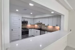 1625 Ball, Galveston, TX 77550 - Photo 14