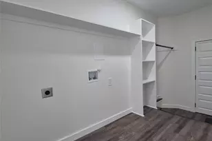 1625 Ball, Galveston, TX 77550 - Photo 40