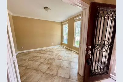 12501 Peppercreek Ln, Pearland, TX 77584 - Photo 10