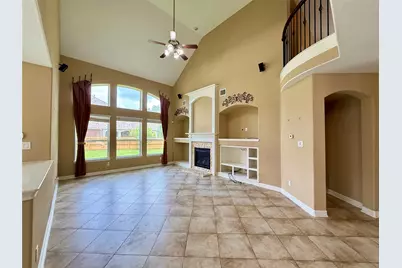 12501 Peppercreek Ln, Pearland, TX 77584 - Photo 14
