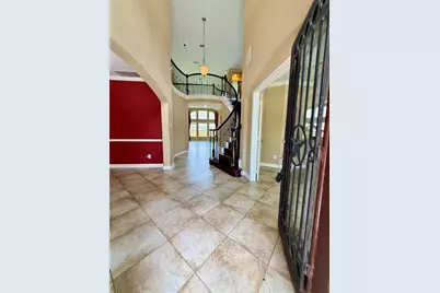 12501 Peppercreek Ln, Pearland, TX 77584 - Photo 6