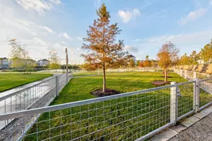 5921 Cottage Grove Lake Dr, Houston, TX 77007 - Photo 4