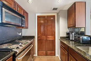 3525 Sage Rd, Houston, TX 77056 - Photo 4