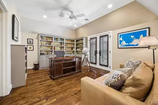 4439 Betty St, Bellaire, TX 77401 - Photo 24