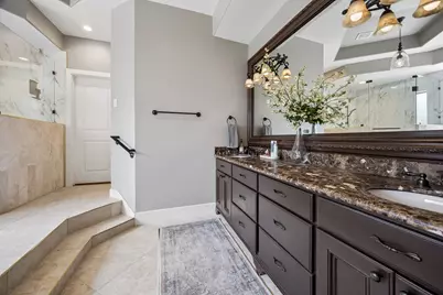 4439 Betty Street, Bellaire, TX 77401 - Photo 22