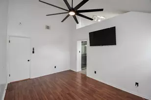 8715 Vinkins Rd, Houston, TX 77071 - Photo 30
