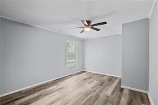 2324 Cedar Dr, La Marque, TX 77568 - Photo 6