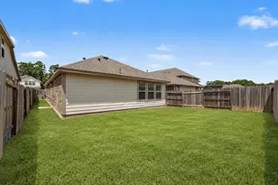 2011 Ballesteros St, Crosby, TX 77532 - Photo 24