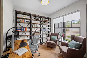 10135 Kerrwood Ln, Houston, TX 77080 - Photo 4