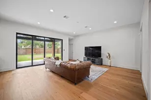 10135 Kerrwood Ln, Houston, TX 77080 - Photo 8