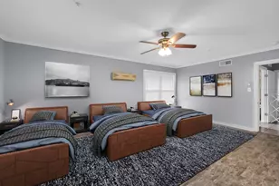 302 Conroe Dr, Conroe, TX 77301 - Photo 24