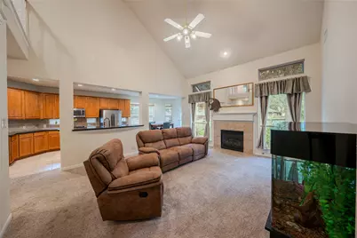 31 W Prairie Dawn Circle, Conroe, TX 77385 - Photo 8
