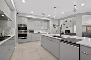 2 Folklore Ct, Spring, TX 77389 - Photo 6