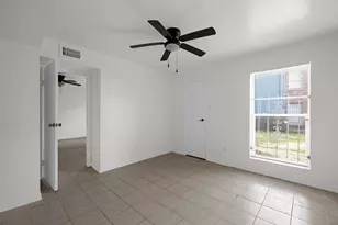 10001 Westpark Dr, Houston, TX 77042 - Photo 14