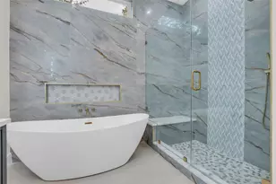 4 N Autumnwood Way, The Woodlands, TX 77380 - Photo 22