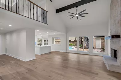 4 N Autumnwood Way, The Woodlands, TX 77380 - Photo 18