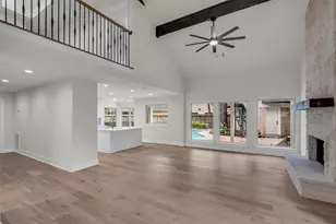 4 N Autumnwood Way, The Woodlands, TX 77380 - Photo 18
