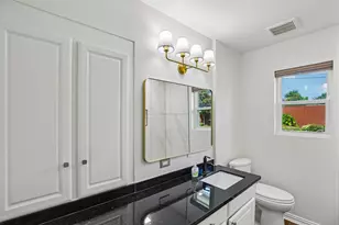 1429 Waseca St, Houston, TX 77055 - Photo 22
