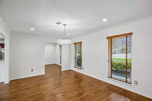 1429 Waseca St, Houston, TX 77055 - Photo 6