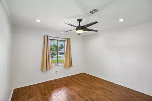 1429 Waseca St, Houston, TX 77055 - Photo 30