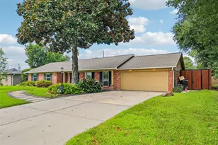 1429 Waseca St, Houston, TX 77055 - Photo 4