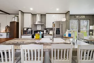 13106 Maplewood Ln, Old River-Winfree, TX 77535 - Photo 8