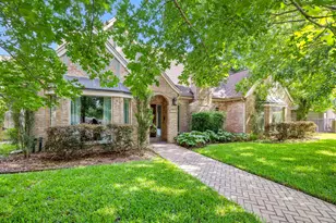 15742 Walkwood Dr, Houston, TX 77079 - Photo 2