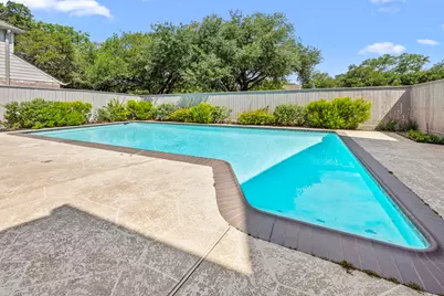15742 Walkwood Drive, Houston, TX 77079 - Photo 38