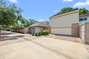 15742 Walkwood Dr, Houston, TX 77079 - Photo 42