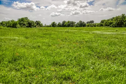 1070 Sledge Ct, Chappell Hill, TX 77426 - Photo 4