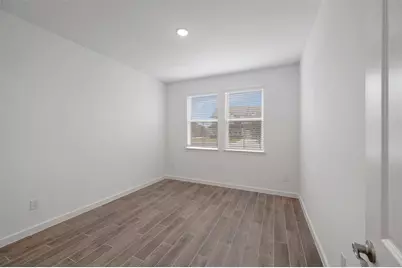 12926 Old Fashion Circle, Mont Belvieu, TX 77535 - Photo 4
