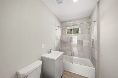 8302 Tavenor Lane, Houston, TX 77075 - Photo 34