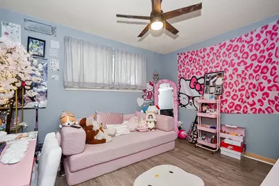 1325 Molina Court, Angleton, TX 77515 - Photo 18