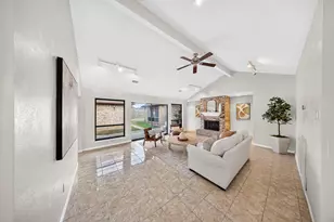 9014 Arlington Forest Dr, Houston, TX 77088 - Photo 2