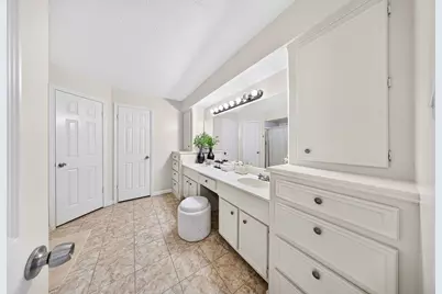9014 Arlington Forest Drive, Houston, TX 77088 - Photo 20