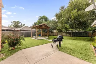 14018 Ragus Lake Dr, Sugar Land, TX 77498 - Photo 30