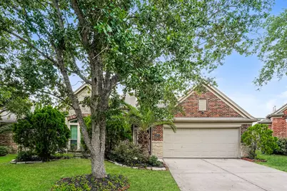 606 Red Oak Canyon Lane, La Marque, TX 77568 - Photo 1