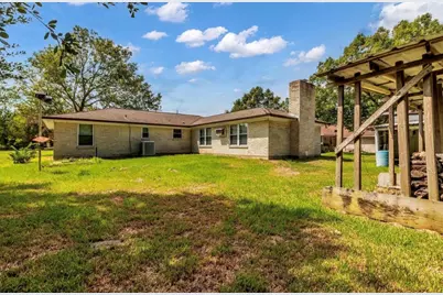 302 Channelview Drive, Anahuac, TX 77514 - Photo 28