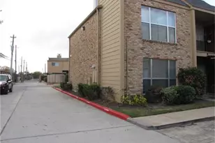 3303 W Greenridge Dr, Houston, TX 77057 - Photo 12