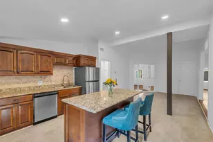 2604 Cos St, Liberty, TX 77575 - Photo 32