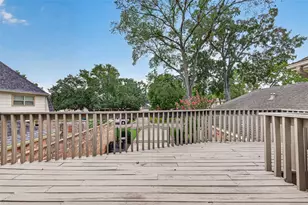 1122 Daria Dr, Houston, TX 77079 - Photo 34