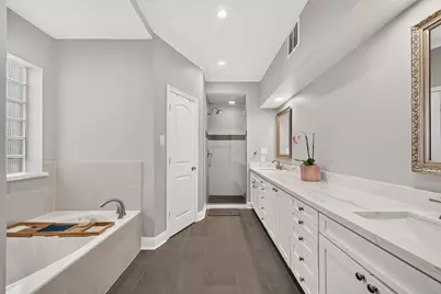 1122 Daria Drive, Houston, TX 77079 - Photo 16