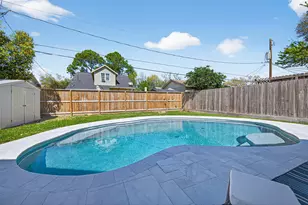 4415 Walker St, Houston, TX 77023 - Photo 30