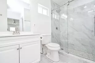 5814 Belneath St, Houston, TX 77033 - Photo 18
