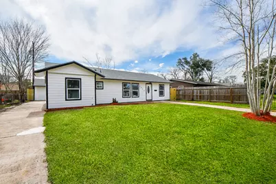 5814 Belneath Street, Houston, TX 77033 - Photo 4