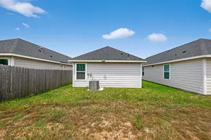 16854 N Marie Vlg Dr, Conroe, TX 77306 - Photo 12