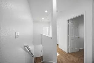 6719 Roanoke St, Houston, TX 77028 - Photo 14