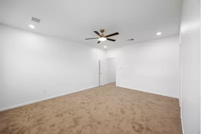 6719 Roanoke Street, Houston, TX 77028 - Photo 16